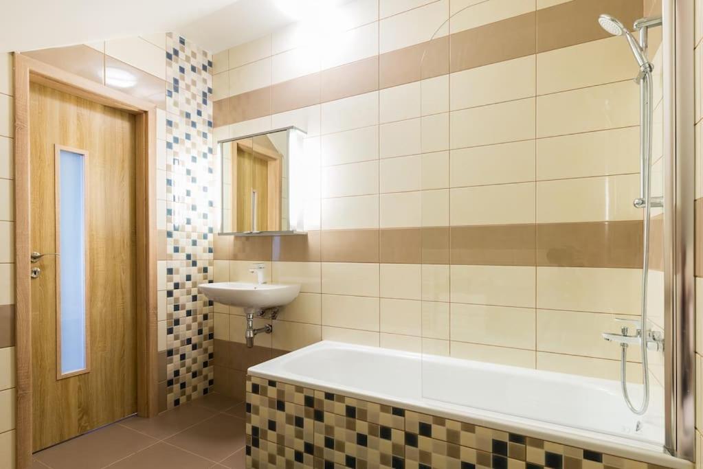 Apartament Na Helstyne Frenštát pod Radhoštěm Zewnętrze zdjęcie